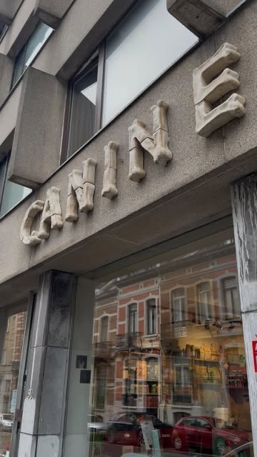 Façade du cabinet d'ostéopathie canine Collier à Ixelles